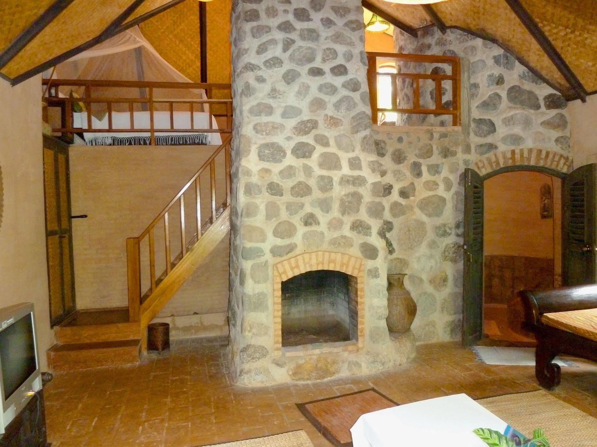 Little Eden Guesthouse Pang Mapha Exterior foto